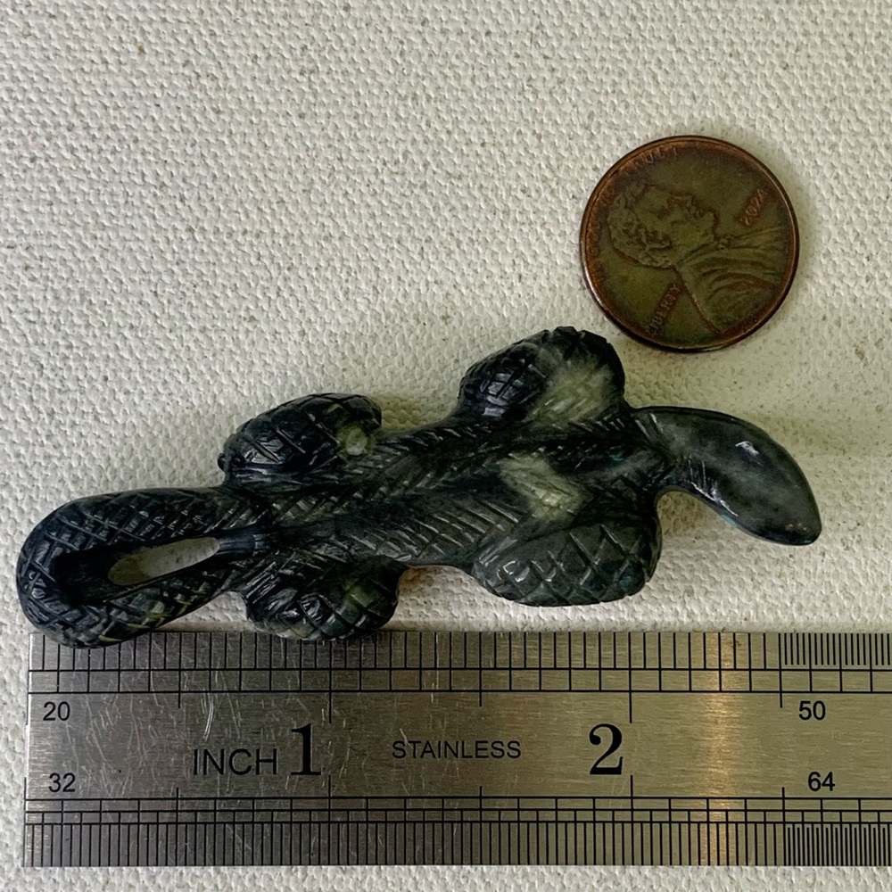 Authentic Zuni Picasso Marble Lizard Fetish Carving Nelson Yatsattie 2.5" Signed - Picture 14 of 16
